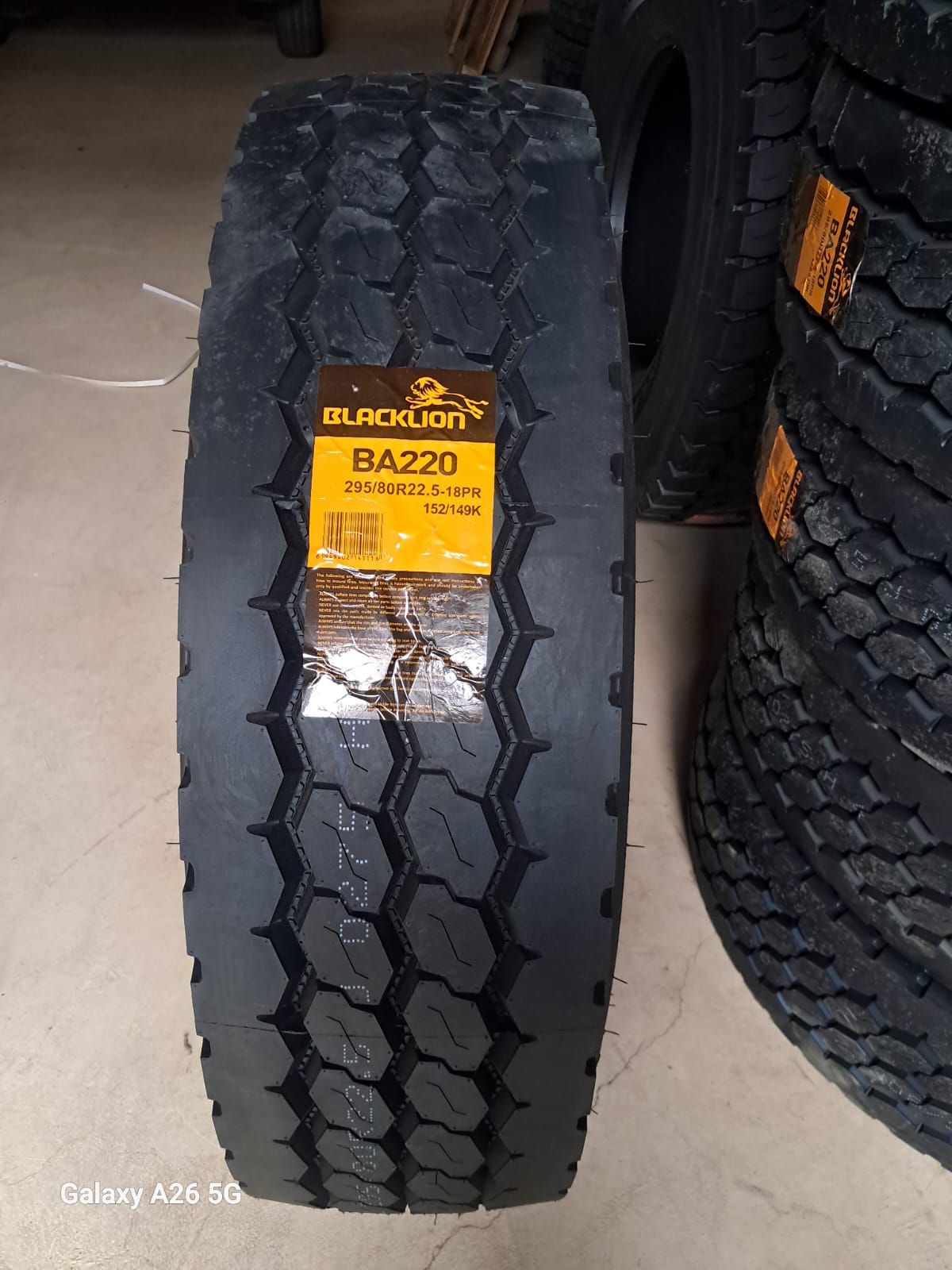 295/80R22.5 BLACKLION  BA220 18PR SUPER MIXT